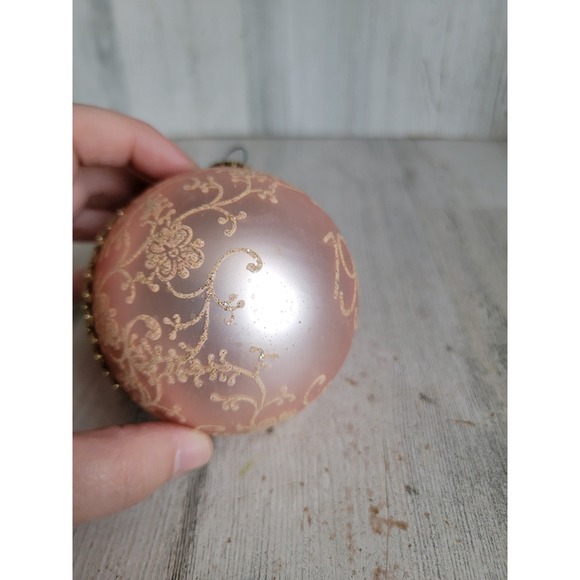 Vintage Victorian girl pink1994 ball glass ornament Xmas lace unique - Picture 5 of 11